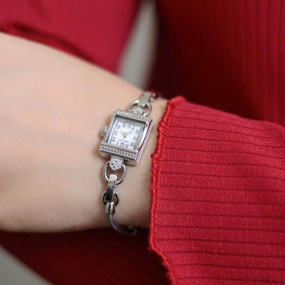 Vintage Hamilton American Women’s Watch - Picture 8 of 10